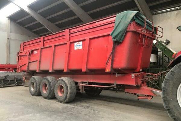 Tipping trailer Delaplace